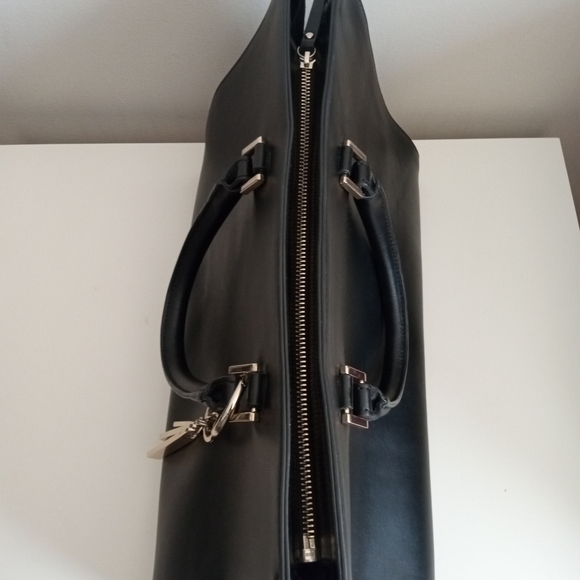 🖤⭐👜 Danier Leather | Black & Gold Tote Bag 👜⭐🖤 - Picture 3 of 12